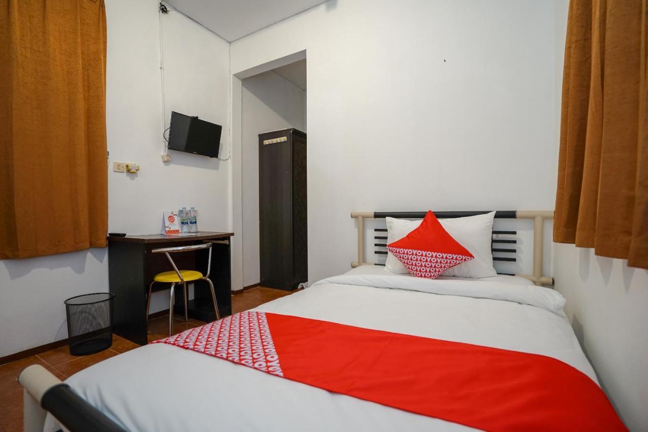 Super Oyo 1844 Bravo Residence Pangkal Pinang Buitenkant foto