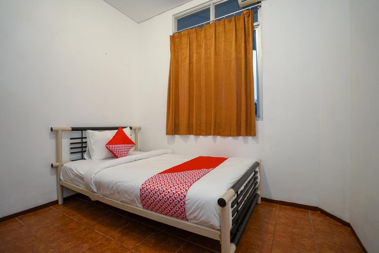 Super Oyo 1844 Bravo Residence Pangkal Pinang Buitenkant foto